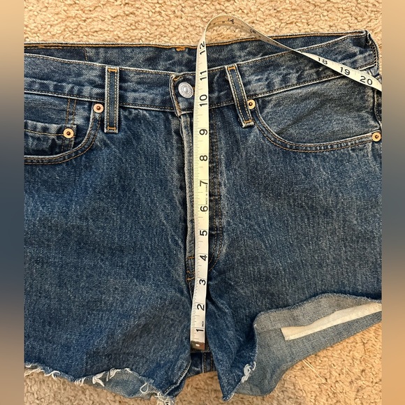 Levi’s high rise 501 button fly cut off shorts - Picture 3 of 6